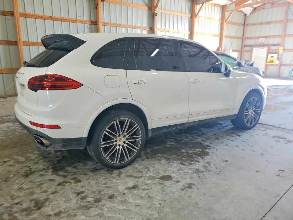 Photo 3 from auction – 2018 PORSCHE CAYENNE with VIN WP1AA2A26JKA01512