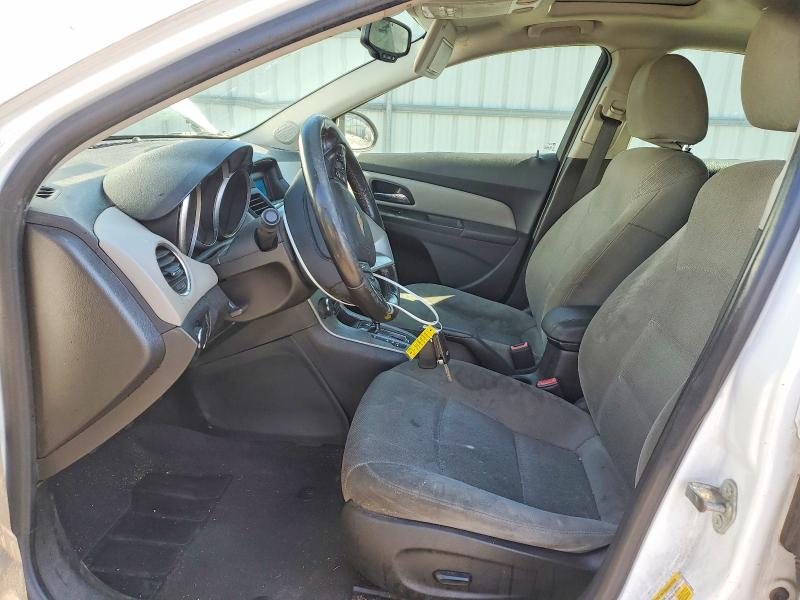 Photo 7 from auction – 2014 CHEVROLET CRUZE with VIN 1G1PC5SB7E7292903