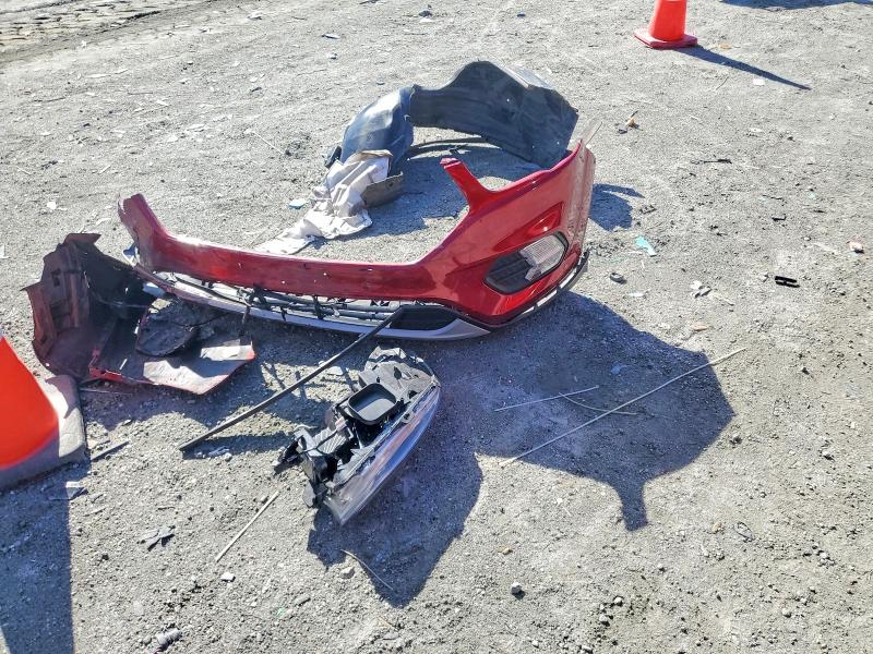 Photo 12 from auction – 2019 FORD ESCAPE with VIN 1FMCU9HDXKUB47334