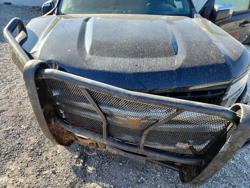 Photo 11 from auction – 2020 CHEVROLET SILVERADO with VIN 1GCRYDED7LZ362717