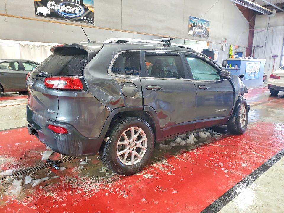 Photo 3 from auction – 2015 JEEP CHEROKEE with VIN 1C4PJMCB3FW773759