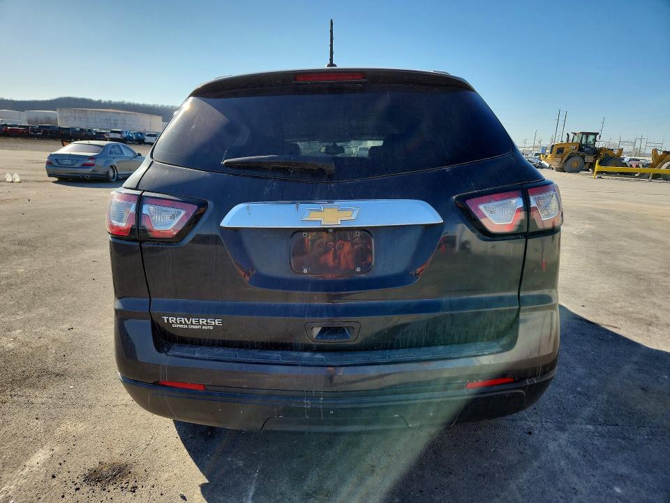 Photo 6 from auction – 2017 CHEVROLET TRAVERSE with VIN 1GNKRFED5HJ154004