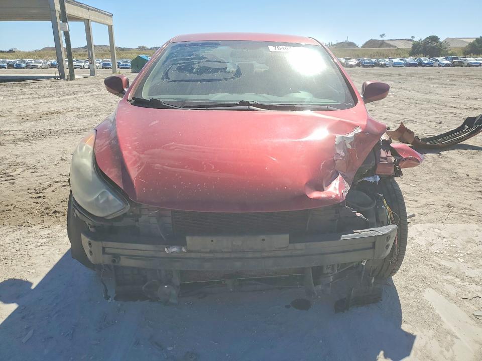 Photo 5 from auction – 2013 HYUNDAI ELANTRA GL with VIN 5NPDH4AE7DH289642