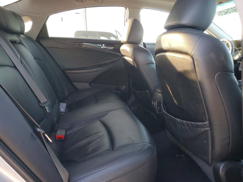Photo 10 from auction – 2011 HYUNDAI SONATA with VIN 5NPEC4AC7BH008423
