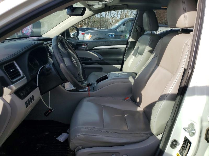 Photo 7 from auction – 2018 TOYOTA HIGHLANDER with VIN 5TDKZRFH9JS542664