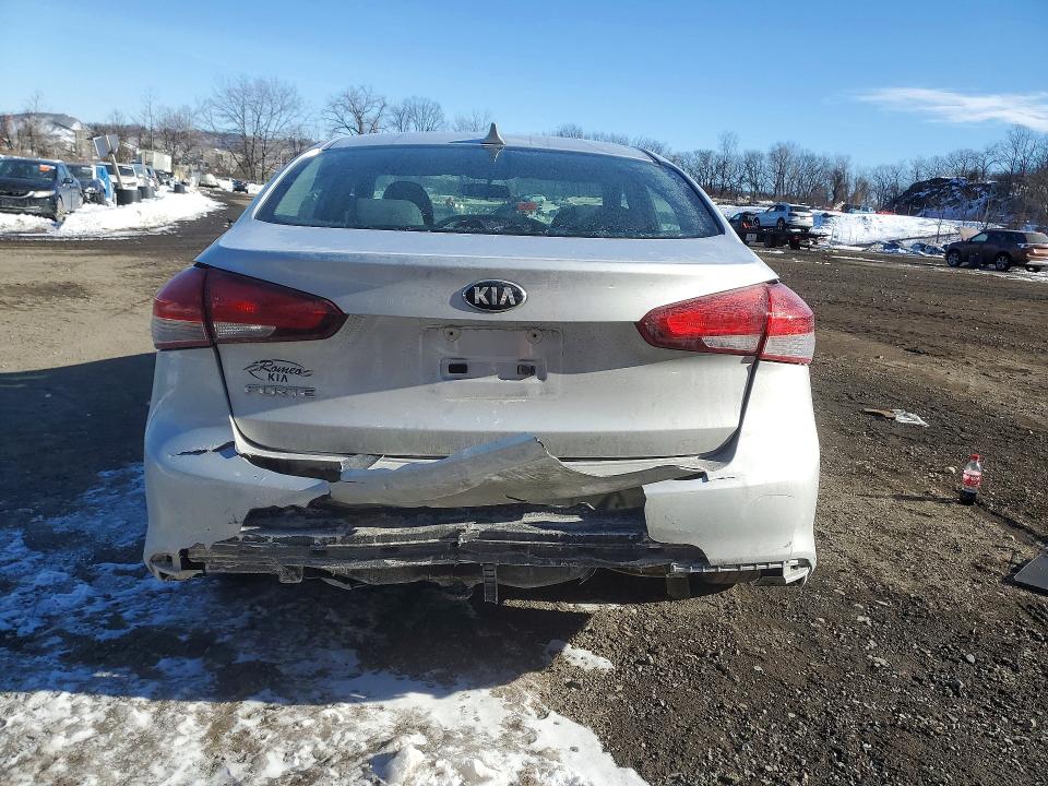 صورة رقم 6 من المزاد - 2017 KIA FORTE مع VIN 3KPFK4A73HE055777