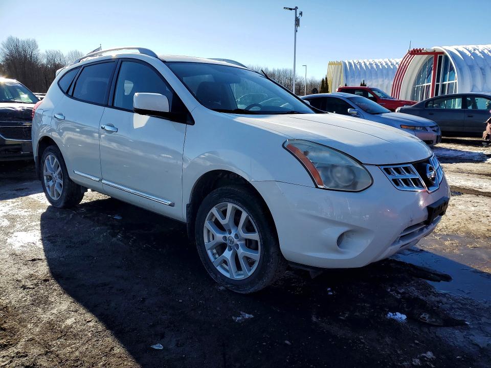 Photo 4 from auction – 2013 NISSAN ROGUE with VIN JN8AS5MV0DW633722