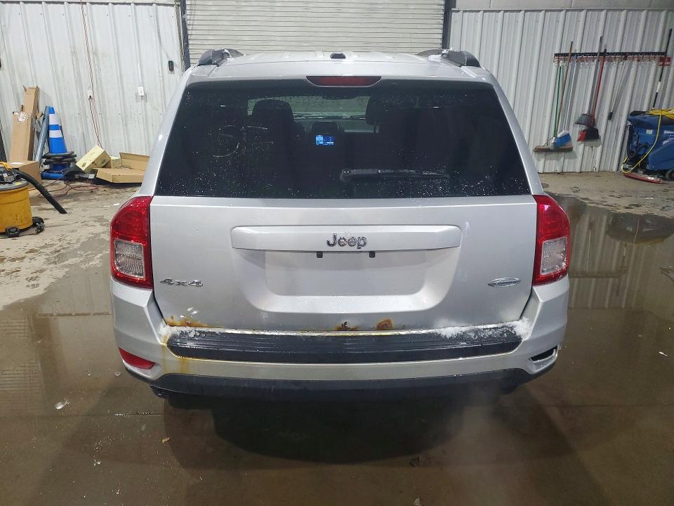 Photo 6 from auction – 2012 JEEP COMPASS LA with VIN 1C4NJDEB7CD608504