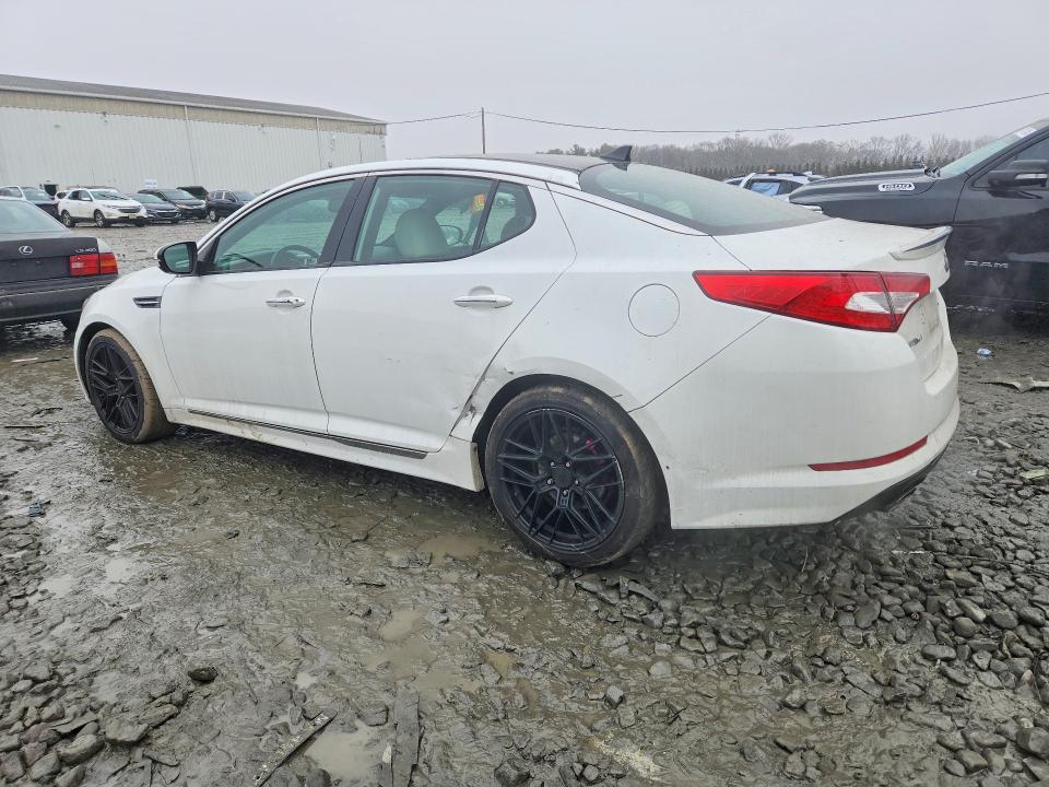 Photo 2 from auction – 2013 KIA OPTIMA with VIN 5XXGR4A68DG131521