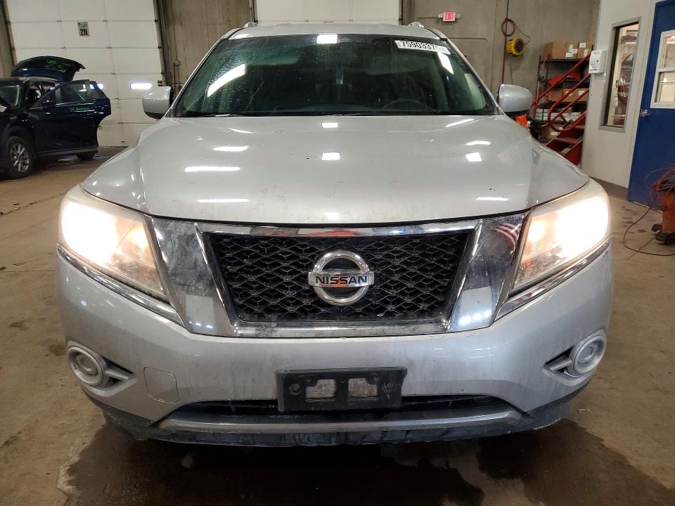 Photo 5 from auction – 2014 NISSAN PATHFINDER with VIN 5N1AR2MMXEC631777
