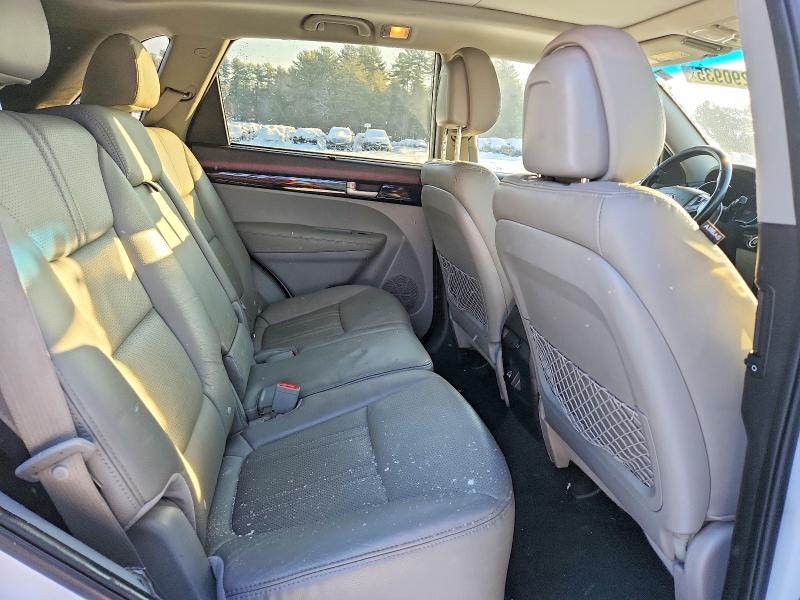 Photo 11 from auction – 2015 KIA SORENTO with VIN 5XYKWDA73FG595911
