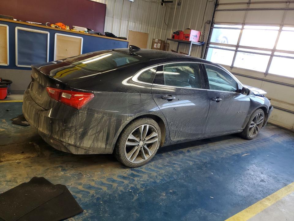 Photo 3 from auction – 2023 CHEVROLET MALIBU with VIN 1G1ZD5ST1PF137612