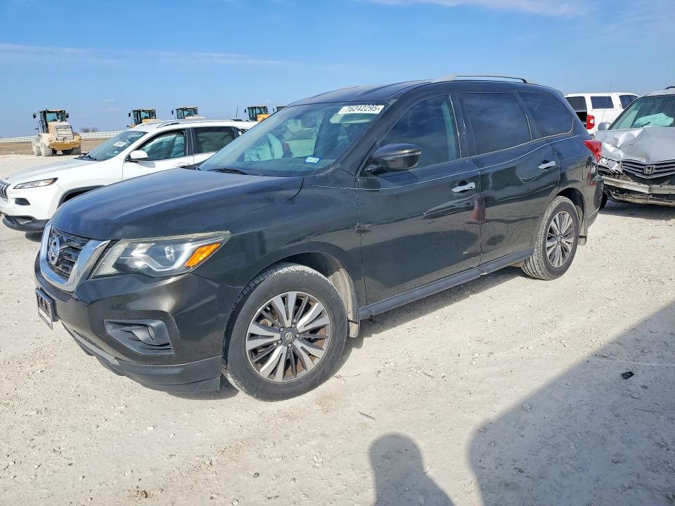 NISSAN PATHFINDER 2017 with VIN 5N1DR2MN2HC600372 - Photo from auction