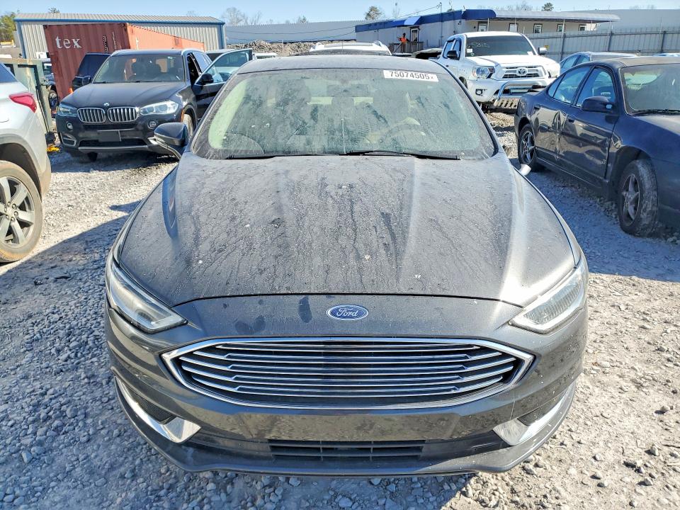 Photo 5 from auction – 2018 FORD FUSION SE with VIN 3FA6P0HDXJR174632