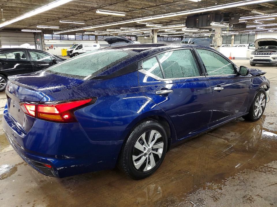 Photo 3 from auction – 2023 NISSAN ALTIMA S with VIN 1N4BL4BVXPN338833