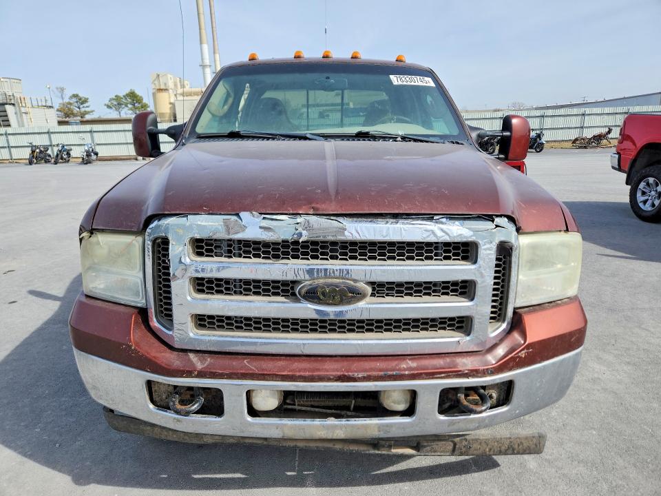 Photo 5 from auction – 2006 FORD F350 with VIN 1FTWW33PX6EA90563