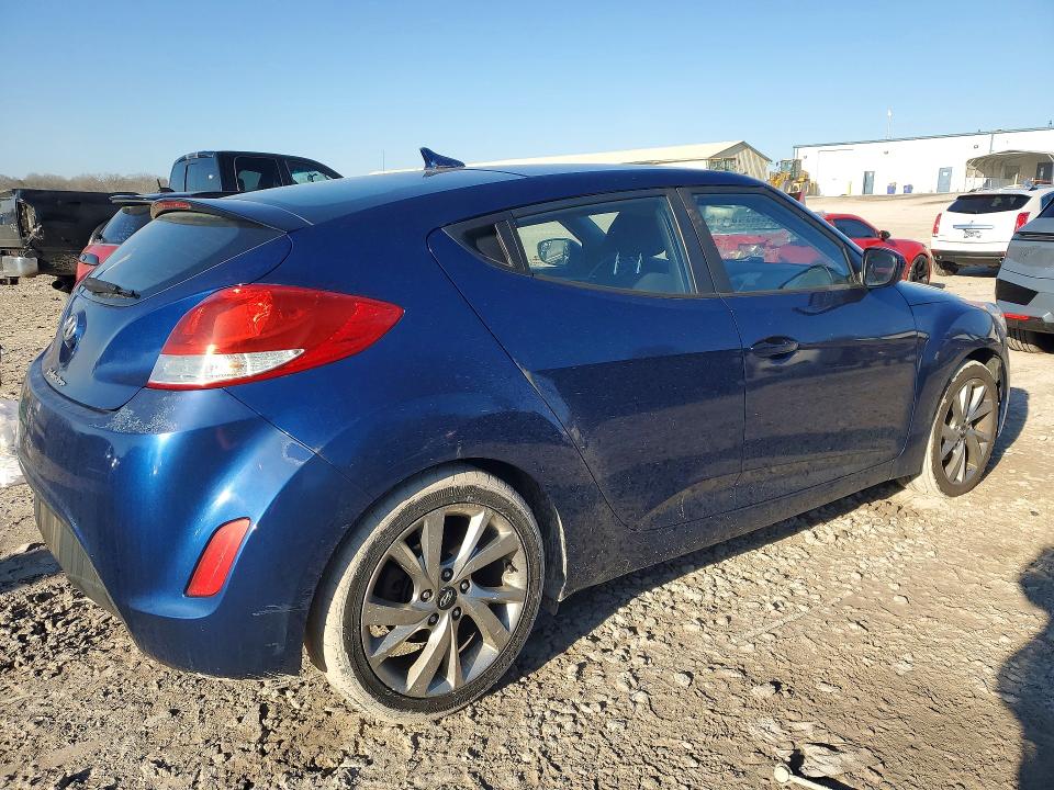 Zdjęcie 3 z aukcji – 2016 HYUNDAI VELOSTER z VIN KMHTC6AD5GU291862