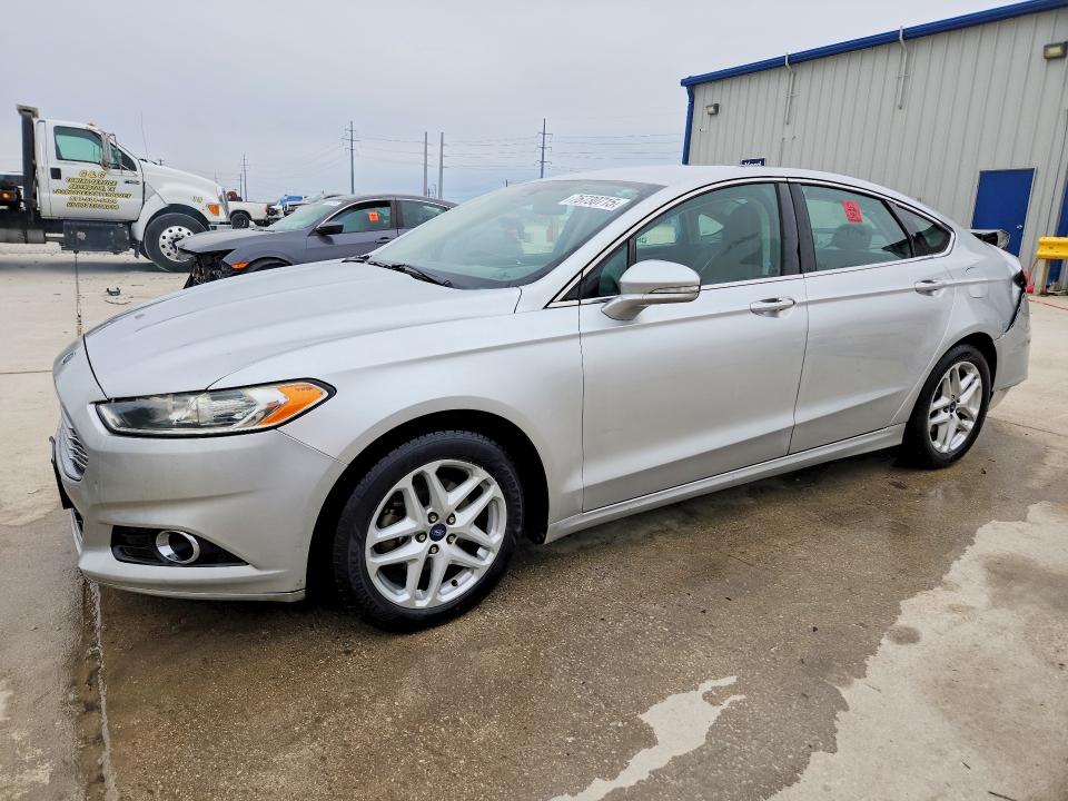 FORD FUSION SE 2013 with VIN 3FA6P0HR0DR385077 - Photo from auction