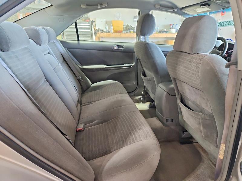 Photo 10 from auction – 2005 TOYOTA CAMRY with VIN 4T1BE30K85U032056