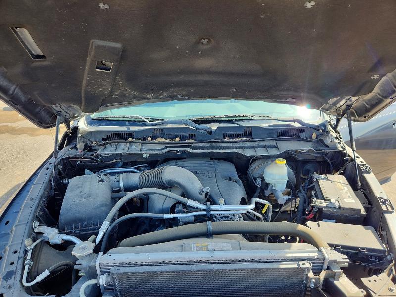 Photo 11 from auction – 2016 RAM 1500 with VIN 3C6RR6KTXGG206172
