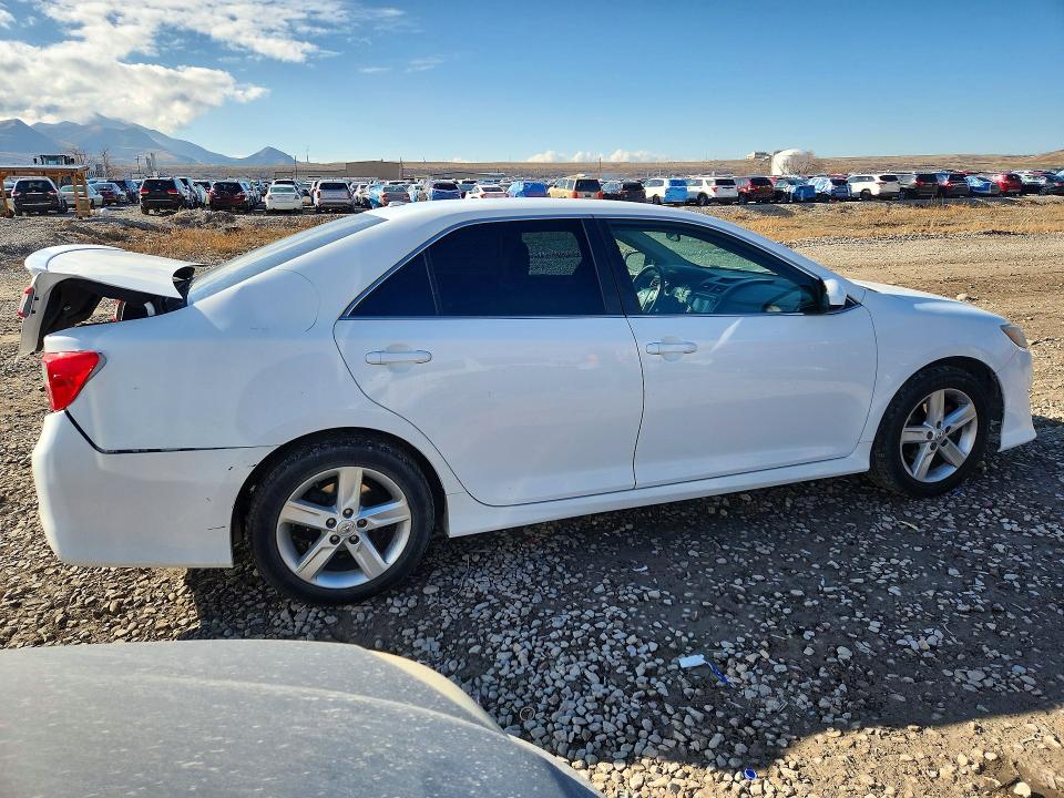 Photo 3 from auction – 2014 TOYOTA CAMRY L with VIN 4T1BF1FKXEU765024