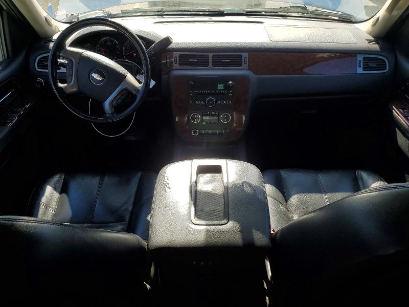 Photo 8 from auction – 2014 CHEVROLET SUBURBAN C with VIN 1GNSCJE06ER216718