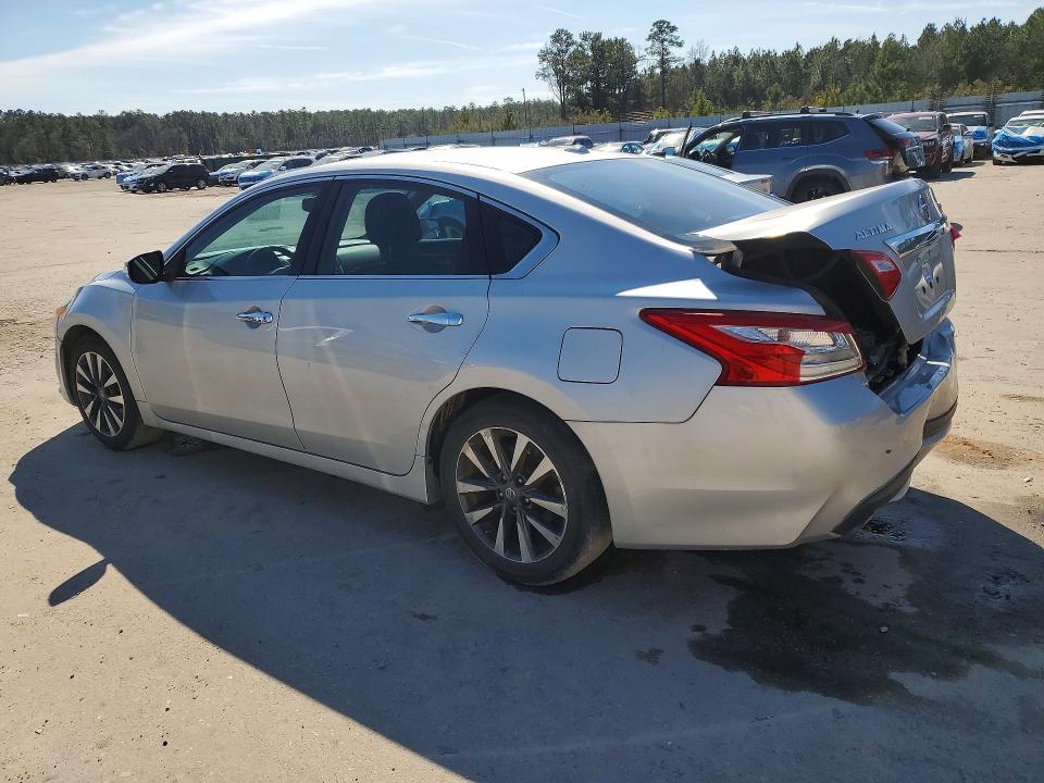 Photo 2 from auction – 2017 NISSAN ALTIMA with VIN 1N4AL3AP2HC205263