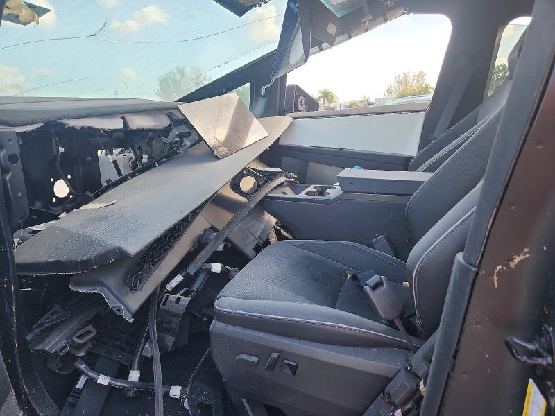 Photo 7 from auction – 2024 TESLA CYBERTRUCK with VIN 7G2CEHED7RA026001