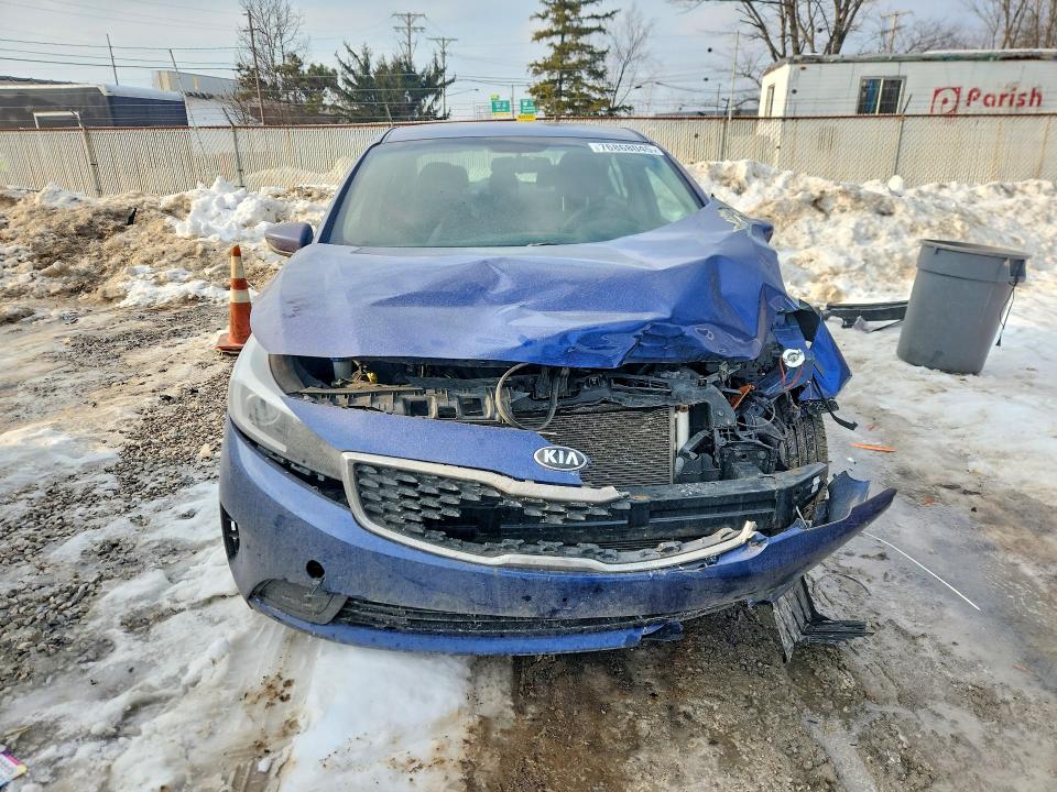 Photo 5 from auction – 2017 KIA FORTE LX with VIN 3KPFK4A72HE122398