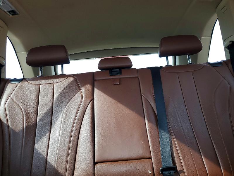 Photo 10 from auction – 2015 BMW X5 with VIN 5UXKR6C58F0J78593