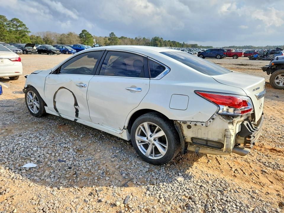 Photo 2 from auction – 2015 NISSAN ALTIMA with VIN 1N4AL3AP9FN301764
