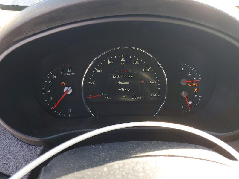 Photo 9 from auction – 2017 KIA SORENTO with VIN 5XYPHDA51HG324301