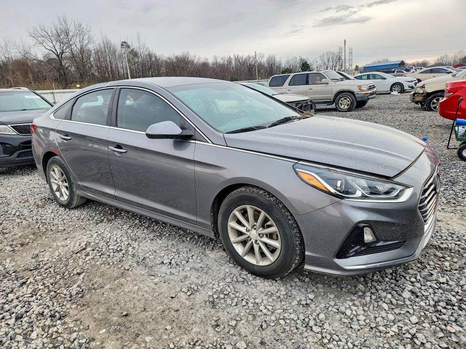 Photo 4 from auction – 2019 HYUNDAI SONATA with VIN 5NPE24AF8KH821749