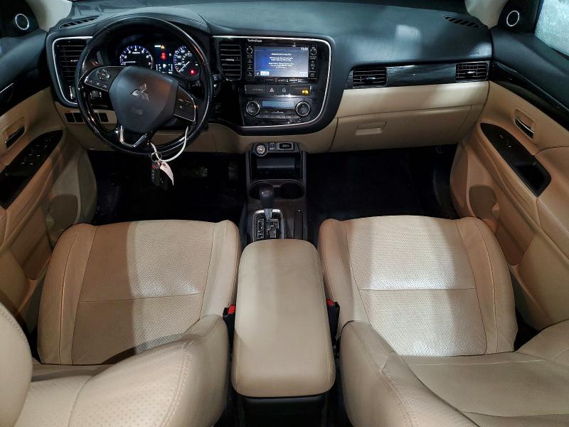 Photo 8 from auction – 2016 MITSUBISHI OUTLANDER with VIN JA4AZ3A35GZ010740