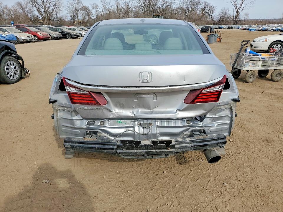 Photo 6 from auction – 2016 HONDA ACCORD EXL with VIN 1HGCR2F83GA227796