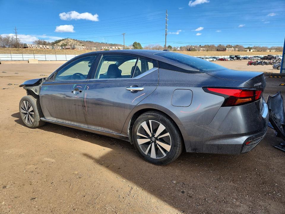 Photo 2 from auction – 2022 NISSAN ALTIMA with VIN 1N4BL4DV7NN327573