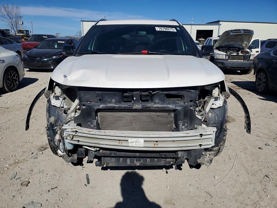 Photo 5 from auction – 2017 FORD EXPLORER with VIN 1FM5K8D85HGE35058