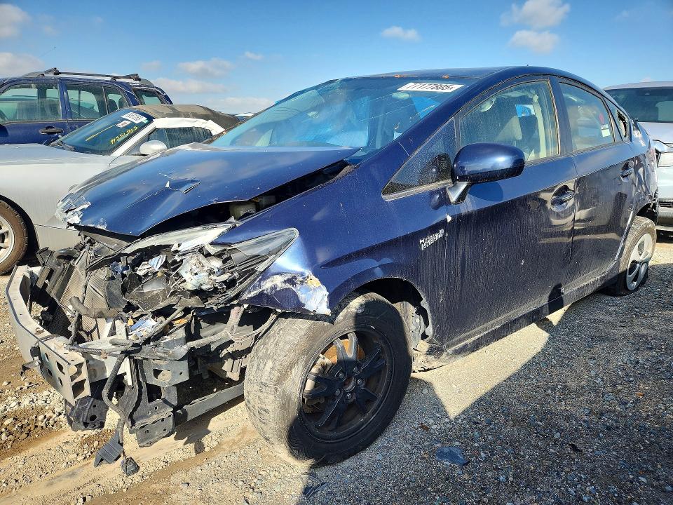 TOYOTA PRIUS 2015 مع رقم تعريف المركبة JTDKN3DU2F0439847 - صورة من المزاد