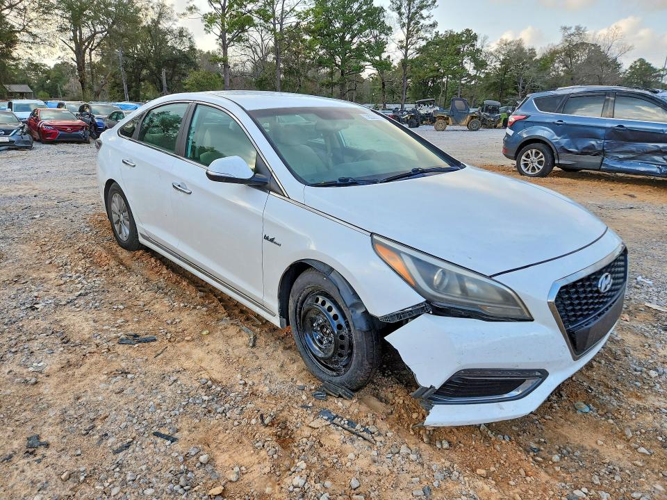 Photo 4 from auction – 2017 HYUNDAI SONATA with VIN KMHE24L12HA060407