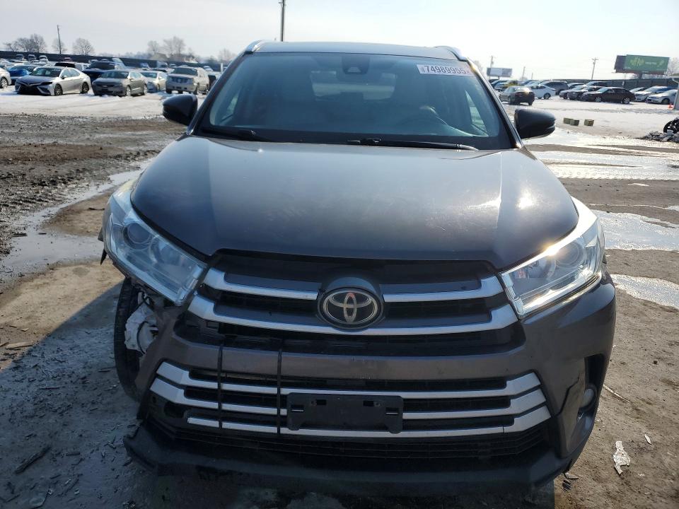 صورة رقم 5 من المزاد - 2018 TOYOTA HIGHLANDER مع VIN 5TDJZRFH8JS559516