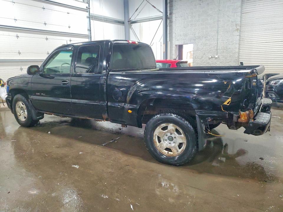 Photo 2 from auction – 2002 GMC SIERRA K15 with VIN 2GTFK69U121355389