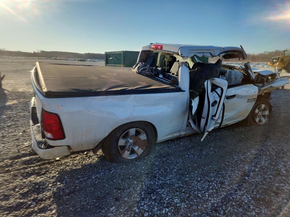 Photo 3 from auction – 2017 RAM 1500 with VIN 1C6RR7FT5HS813378