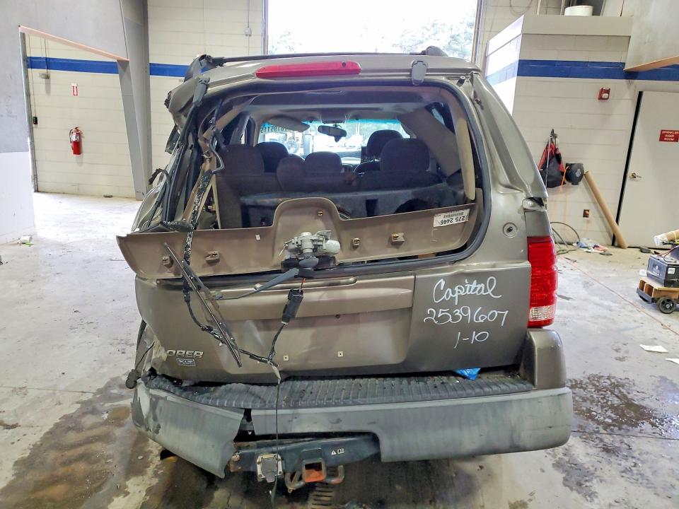 Photo 6 from auction – 2003 FORD EXPLORER X with VIN 1FMZU73K33ZA19557
