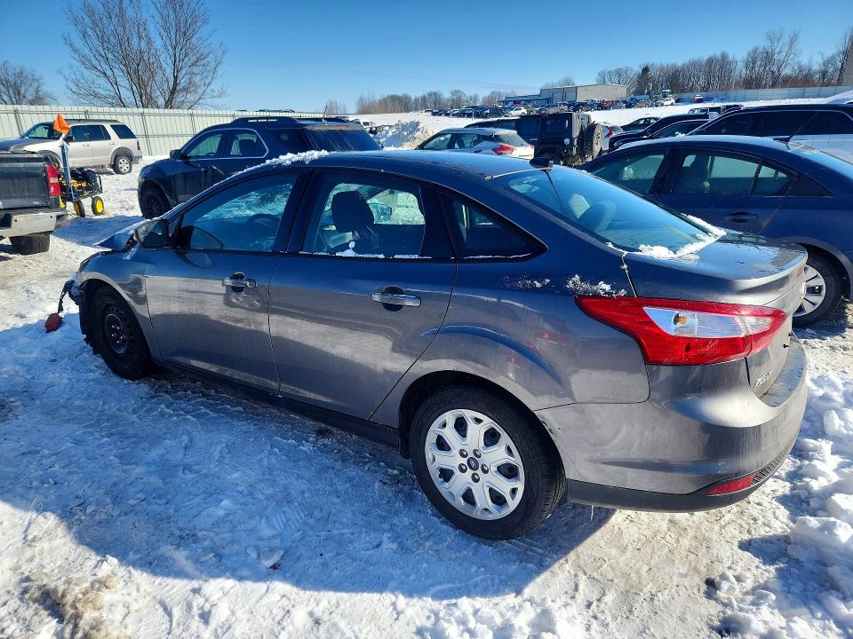 Photo 2 from auction – 2012 FORD FOCUS SE with VIN 1FAHP3F25CL361516