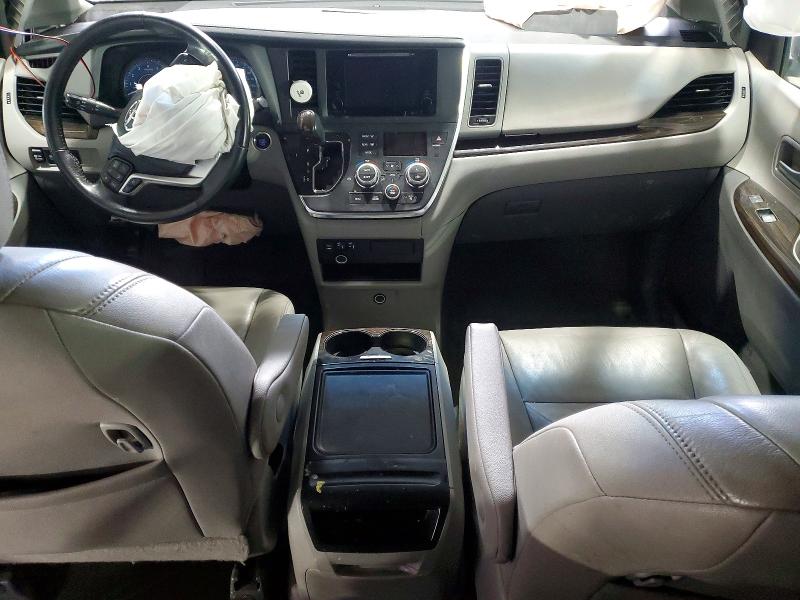 Foto 8 de la subasta – 2015 TOYOTA SIENNA XLE con VIN 5TDDK3DC9FS108902