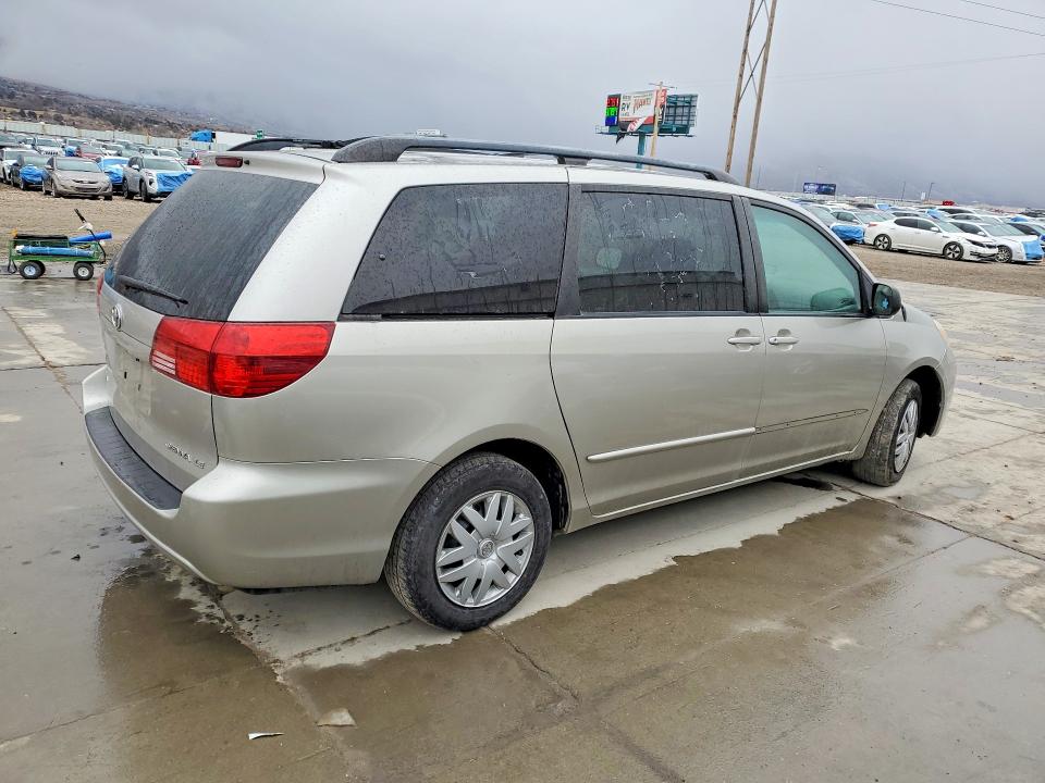 Photo 3 from auction – 2004 TOYOTA SIENNA CE with VIN 5TDZA23C64S157640