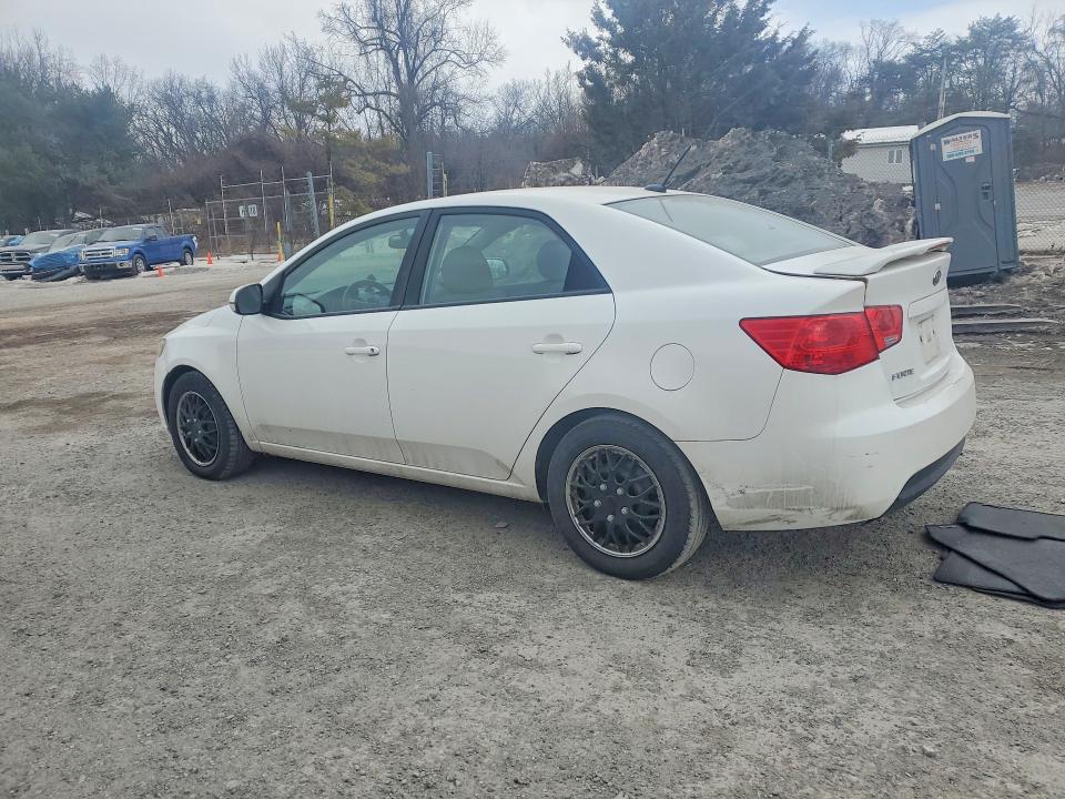 Photo 2 from auction – 2011 KIA FORTE EX with VIN KNAFU4A2XB5366878
