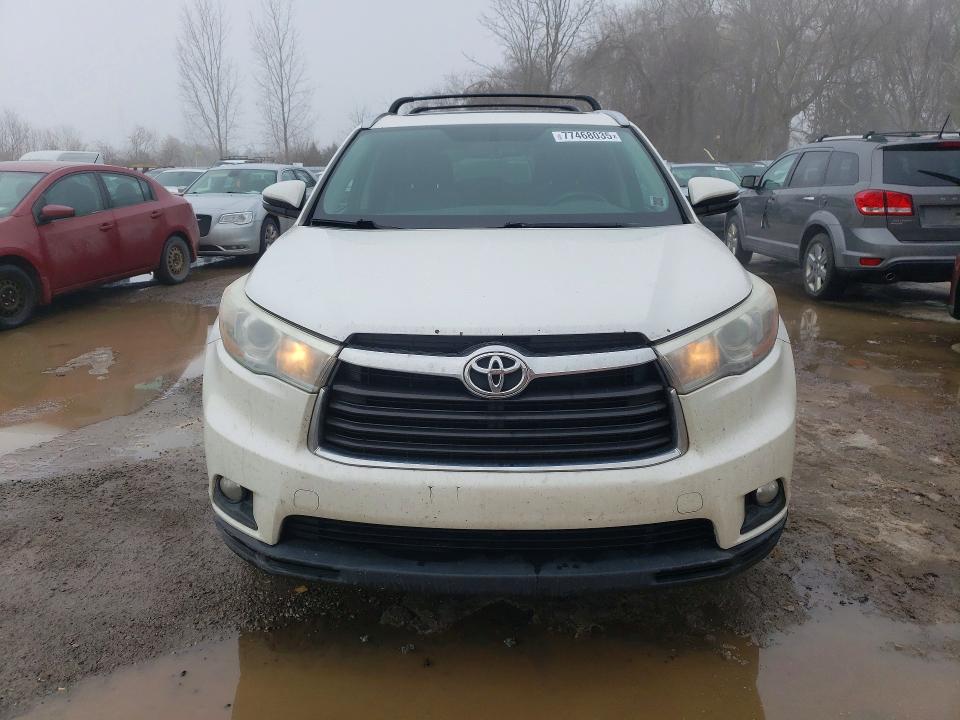 Photo 5 from auction – 2016 TOYOTA HIGHLANDER with VIN 5TDDKRFH0GS304823