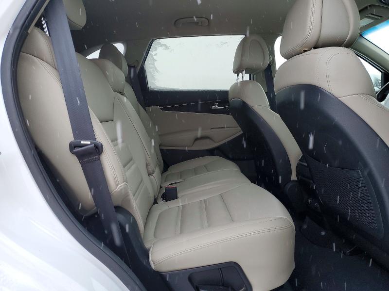 Photo 11 from auction – 2016 KIA SORENTO with VIN 5XYPH4A16GG181308