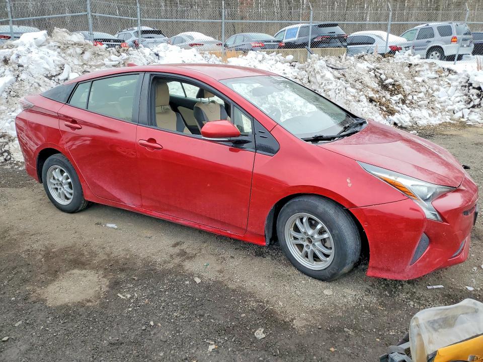 Photo 4 from auction – 2018 TOYOTA PRIUS with VIN JTDKARFUXJ3548317